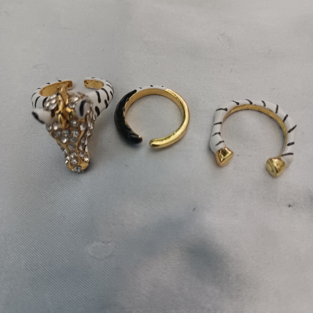 Sassy Jones Zebra Ring Set